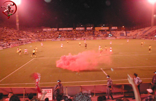 רימון באמצע המשחק
נגד בית"ר בבלומפילד, 02/03
Against Beitar Jerusalem